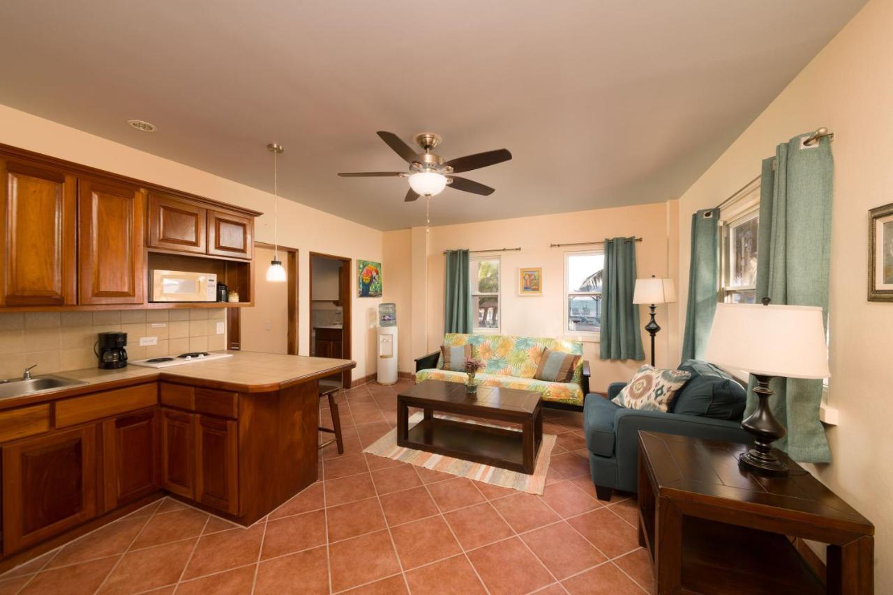 Pura Vida Inn เคย์คอล์กเกอร์ ภายนอก รูปภาพ