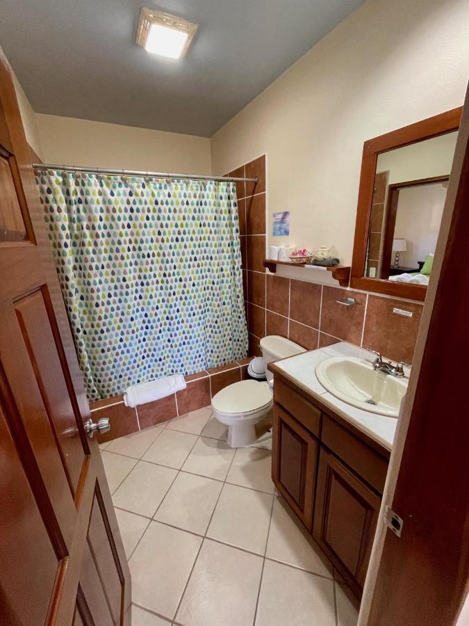 Pura Vida Inn เคย์คอล์กเกอร์ ภายนอก รูปภาพ