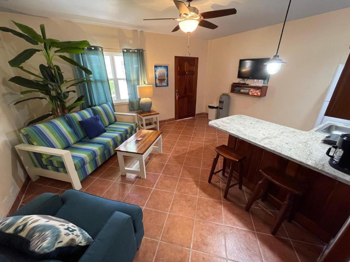 Pura Vida Inn เคย์คอล์กเกอร์ ภายนอก รูปภาพ